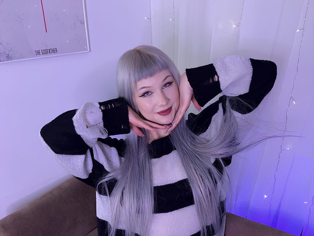 Only Emilia Picture